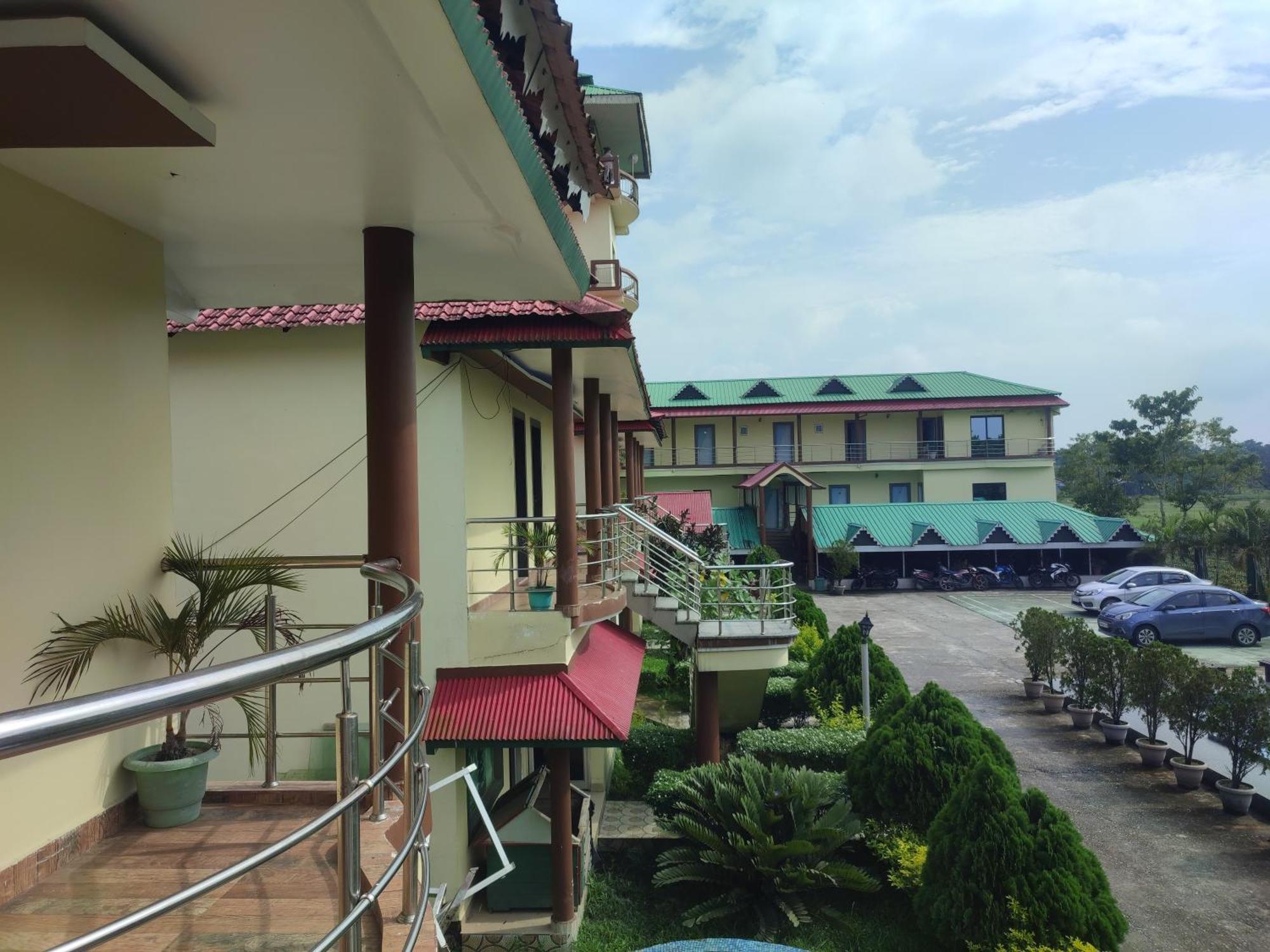 Maa Greenary View - A Holiday Resort Alipur Duar Екстериор снимка